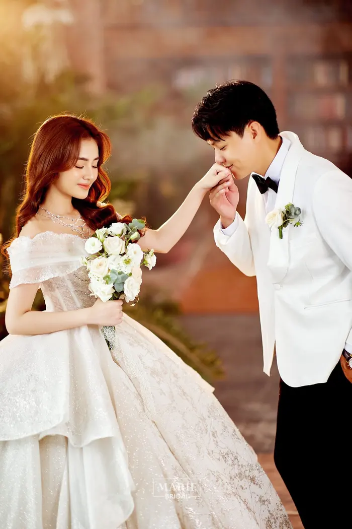 Alibaba - Marie Bridal