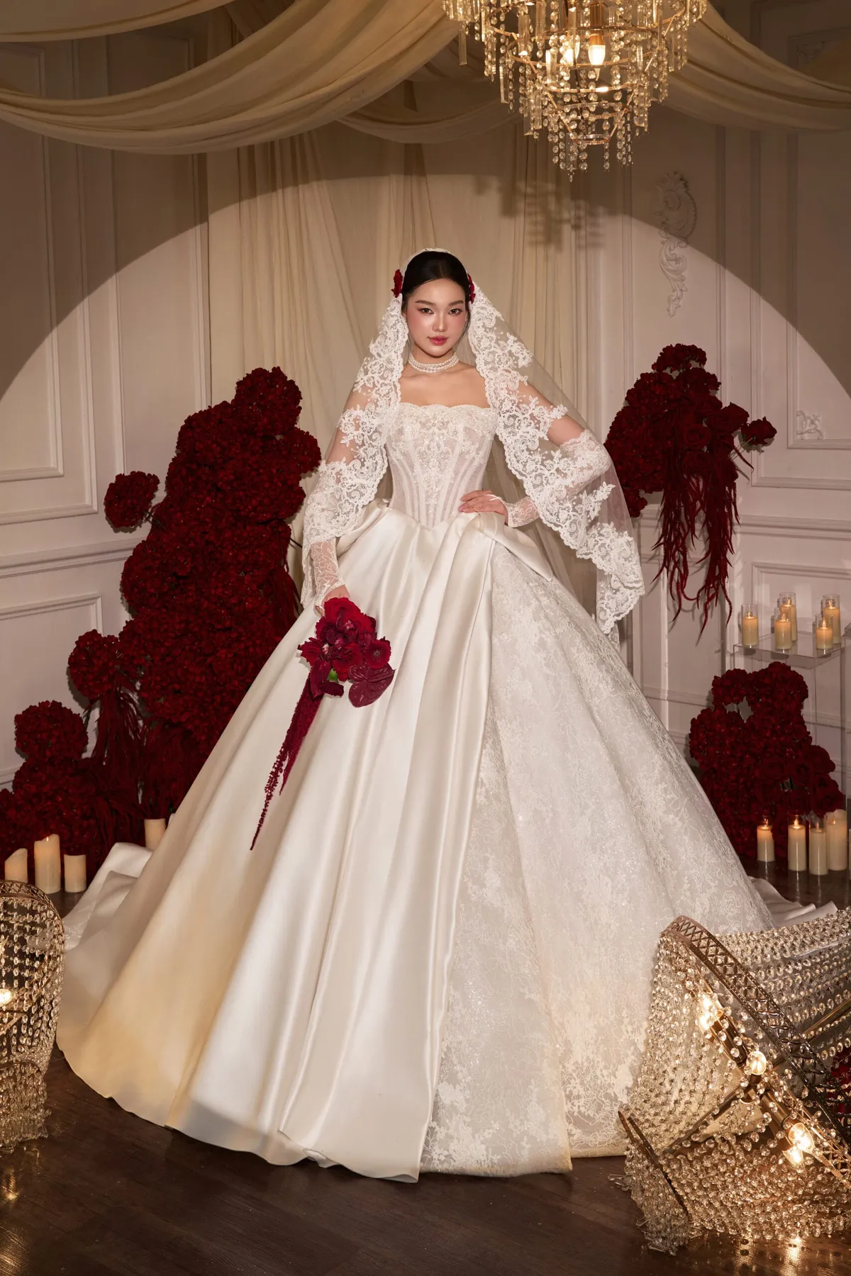 Vì Sao Nhiều Cô Dâu Thường Yêu Thích Váy Cưới Đính Đá, Lấp Lánh? - Marie Bridal
