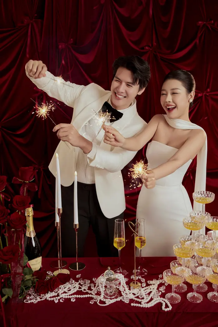 Concept Bàn Tiệc – Phông Đỏ - Marie Bridal