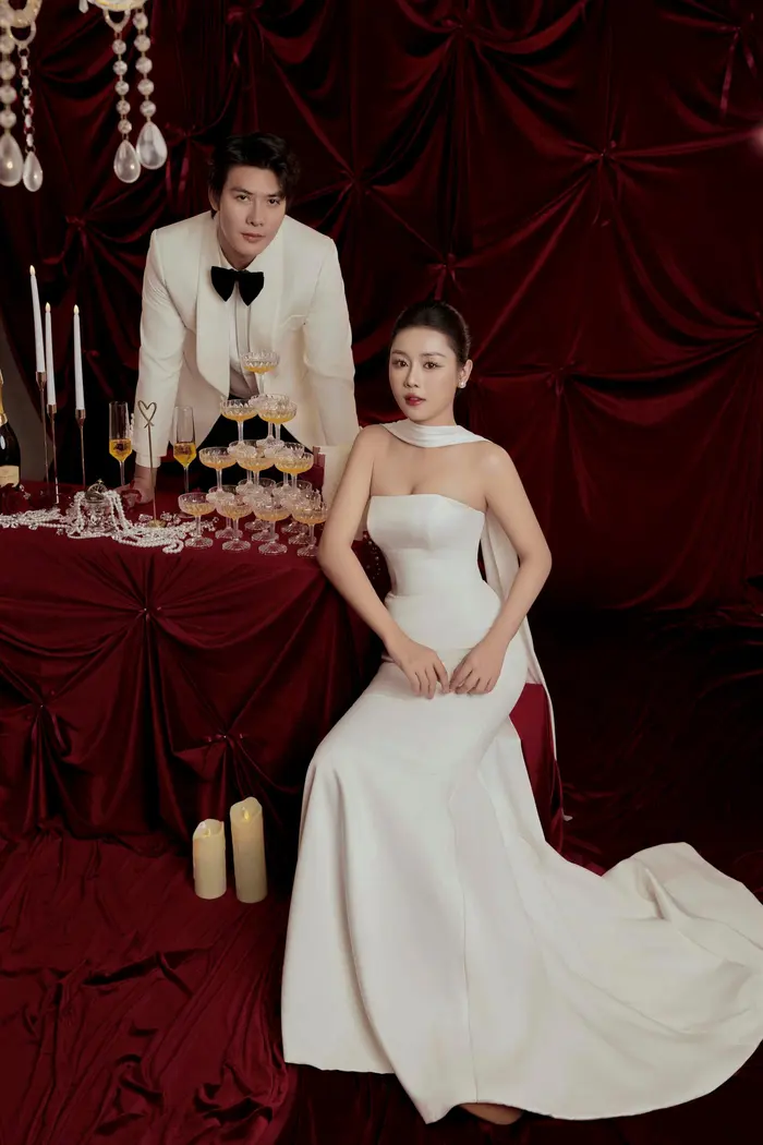 Concept Bàn Tiệc – Phông Đỏ - Marie Bridal