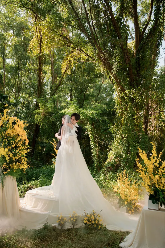 Ngoại cảnh Sài Gòn - ảnh cưới Marie Bridal