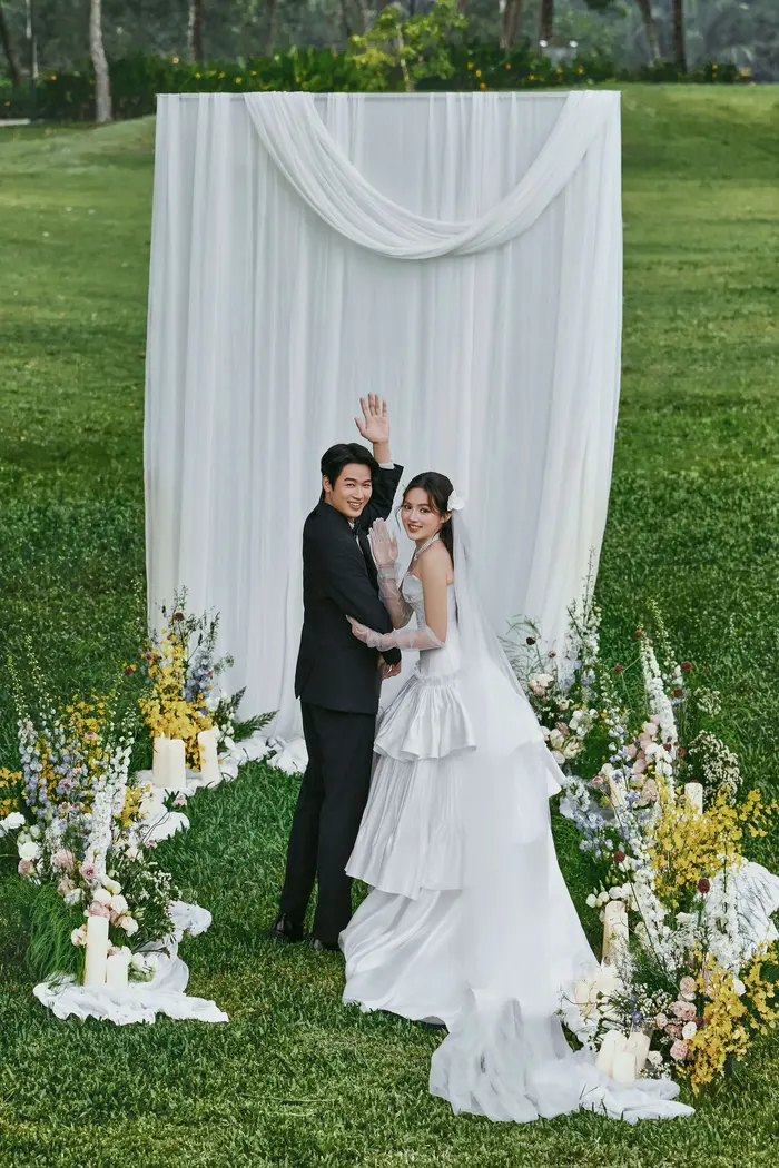 Ngoại cảnh Sài Gòn - ảnh cưới Marie Bridal