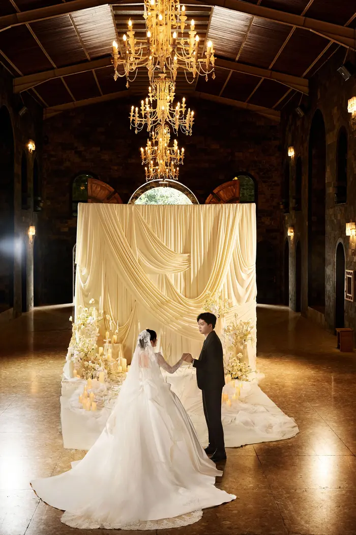 Phim trường - ảnh cưới Marie Bridal
