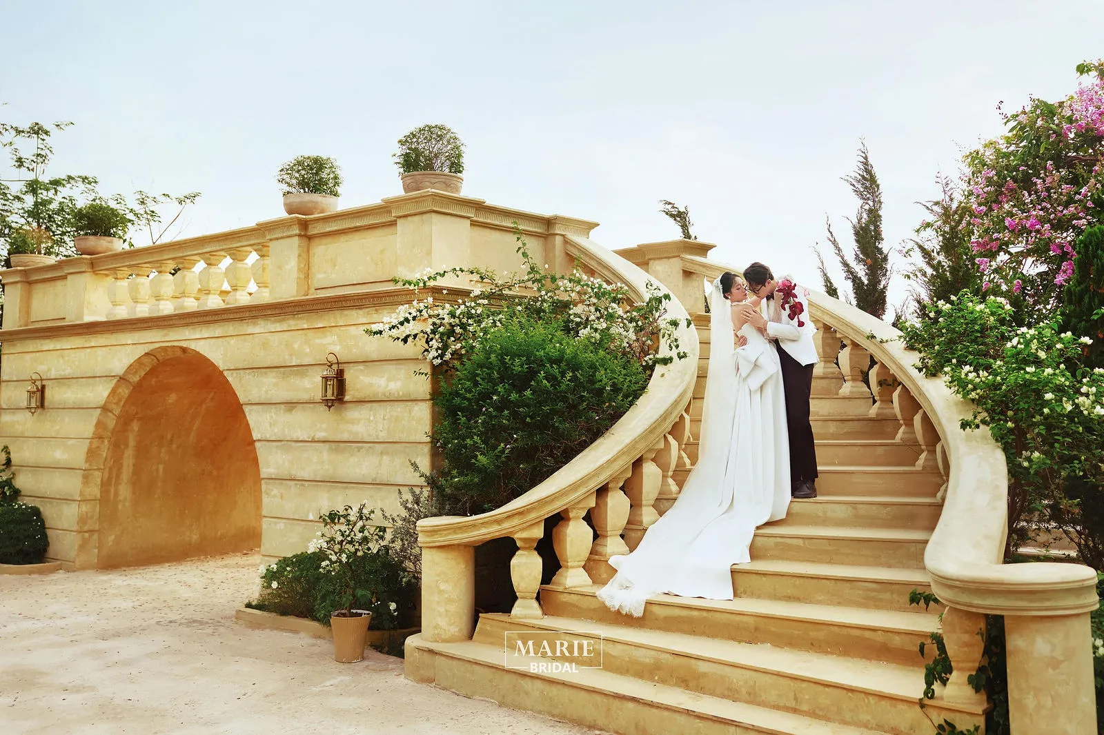 Phim trường - ảnh cưới Marie Bridal