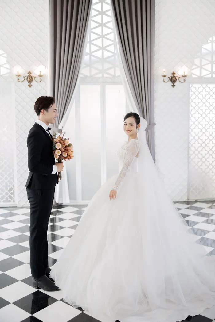 Phim trường - ảnh cưới Marie Bridal
