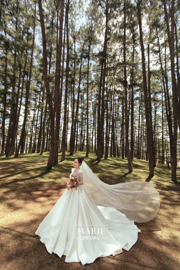 Thung Lũng Vàng - Marie Bridal