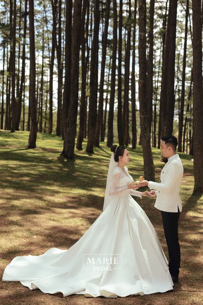 Thung Lũng Vàng - Marie Bridal