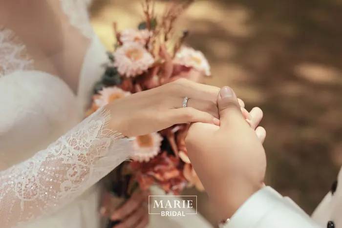 Thung Lũng Vàng - Marie Bridal