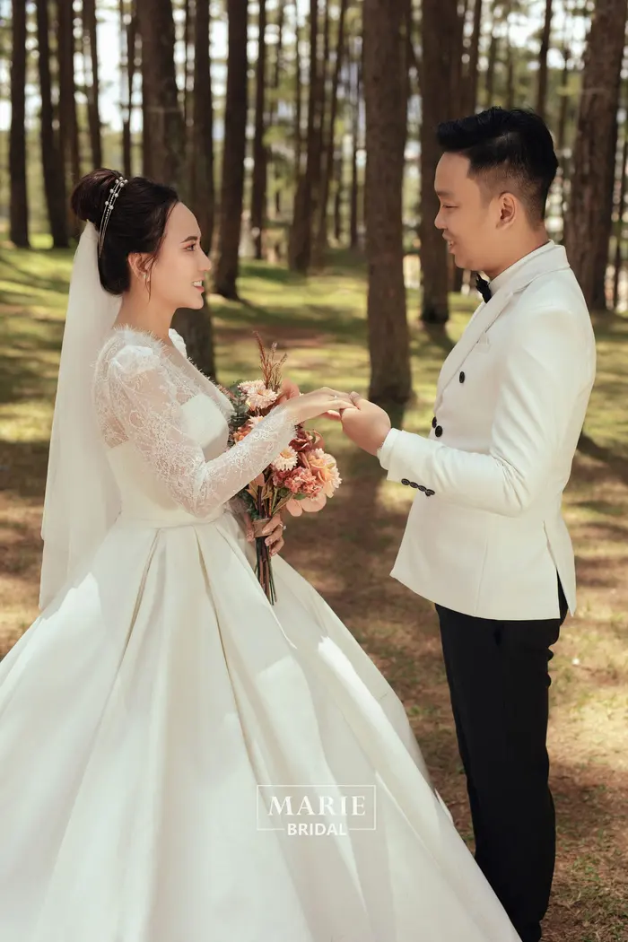 Thung Lũng Vàng - Marie Bridal