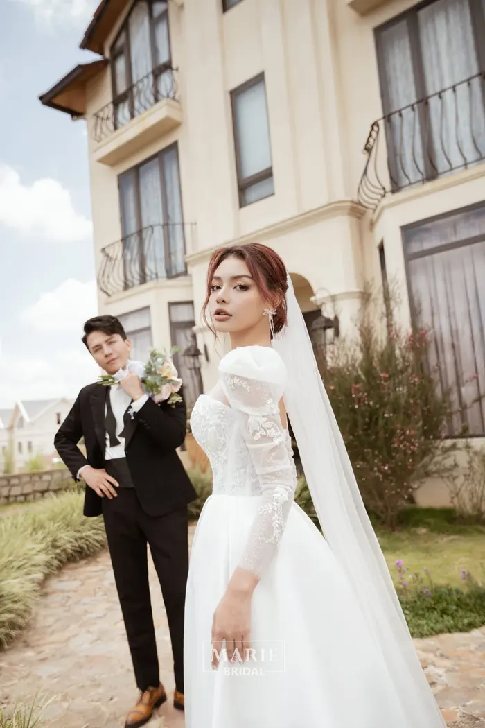 The Hill - Marie Bridal