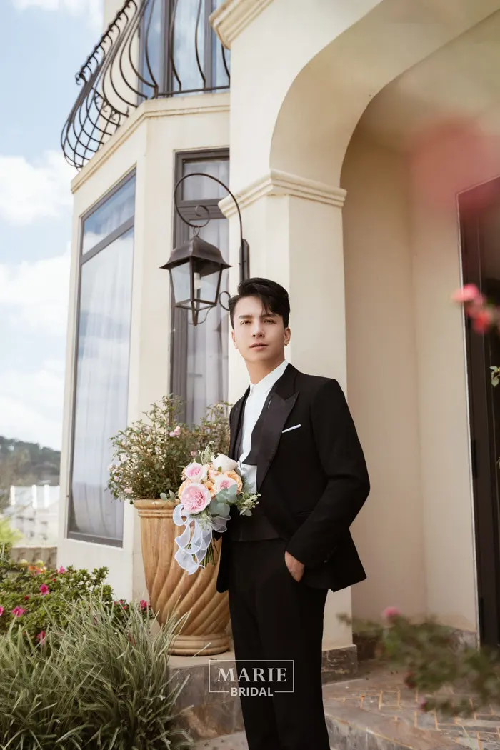 The Hill - Marie Bridal