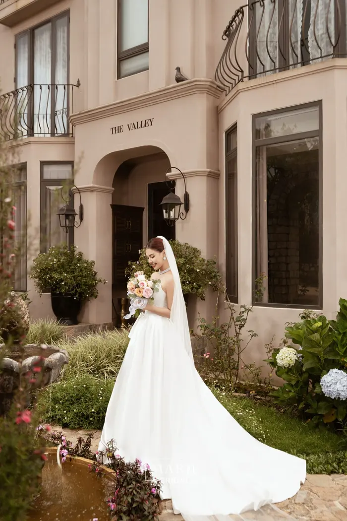 The Valley - Marie Bridal