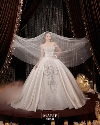 Váy cưới Marie Bridal