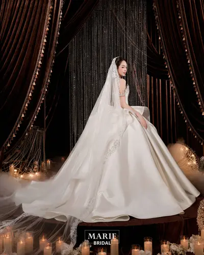 Váy cưới Marie Bridal