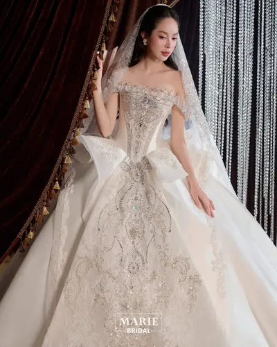 Váy cưới Marie Bridal
