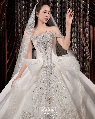 Váy cưới Marie Bridal