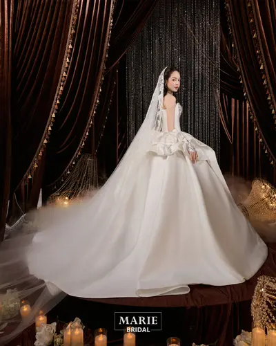 Váy cưới Marie Bridal