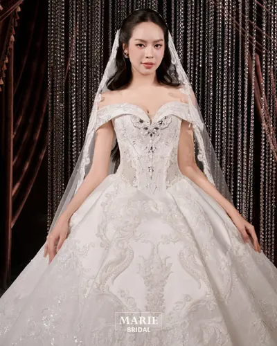 Váy cưới Marie Bridal