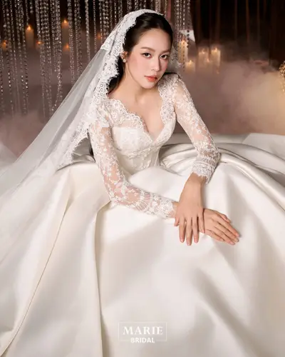 Váy cưới Marie Bridal