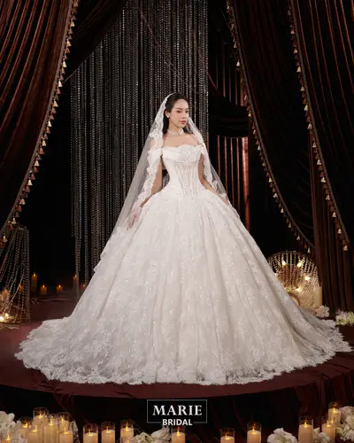 Váy cưới Marie Bridal